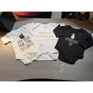 Laughing Giraffe Funny Baby Bodysuit Bundle 0-3 Months Boobies Milkin It 3 Pack